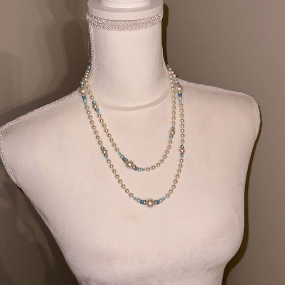 Faux Pearl with Turquoise Beaded Necklace! - Picture 4 of 11